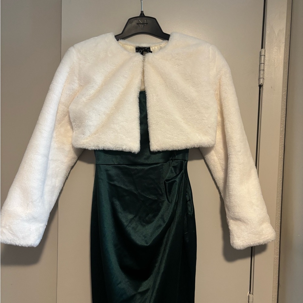 Elegant White Faux Fur Bolero Jacket